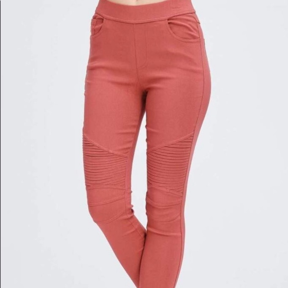 NWOT, Lara, Women’s High-Rise Moto Jeggings - Rust